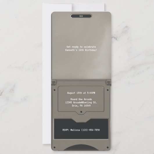 Retro Silver Handheld Gaming II Birthday 招待状 (裏面)