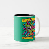 Retro Skateboarding Turtle Mug – Funny Shell Yeah  ツートーンマグカップ (正面右)