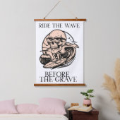 Retro Skeleton Surfing Ride The Wave Before  吊り下げ型タペストリー (寝室)