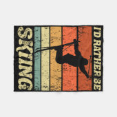 Retro Ski Vacation Winter Sports Skiers I'd Rather フリースブランケット (正面(横))