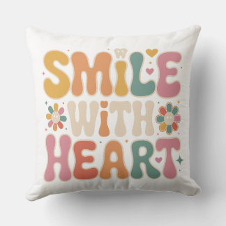 Retro 'Smile With Heart' Throw Pillow - Groovy Den クッション