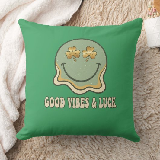 Retro St. Patrick's Day Good Vibes & Luck Smiley クッション (ブランケット)