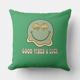 Retro St. Patrick's Day Good Vibes & Luck Smiley  クッション
