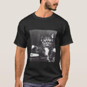 Retro Style Cat DJ with Headphones Tシャツ (正面)