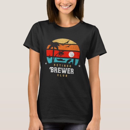 Retro Style Retirement Gag Idea Funny Retired Brew Tシャツ (正面)