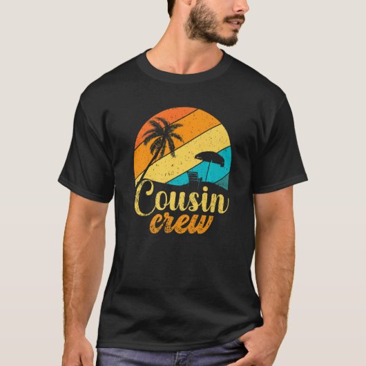 Retro Summer Family Vacation Vintage Beach Cousin  Tシャツ (正面)