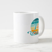 Retro Sunset 74 Vintage Distressed ジャンボコーヒーマグカップ (正面右)