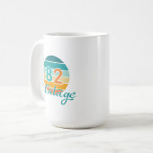 Retro Sunset 82 Vintage Distressed コーヒーマグカップ (正面左)