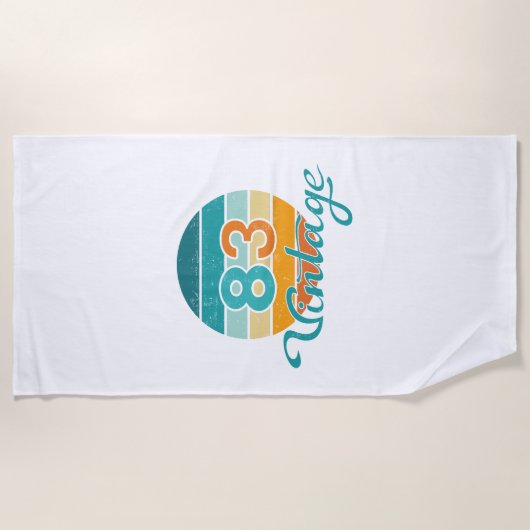 Retro Sunset 83 Vintage Distressed ビーチタオル (正面)