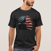 Retro sunset bald eagle standing on cliff American Tシャツ (正面)