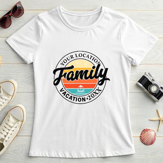 Retro Sunset Family Vacation; Custom Location  Tシャツ