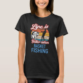Retro Sunset Fishing  When Basket Fishing Tシャツ (正面)