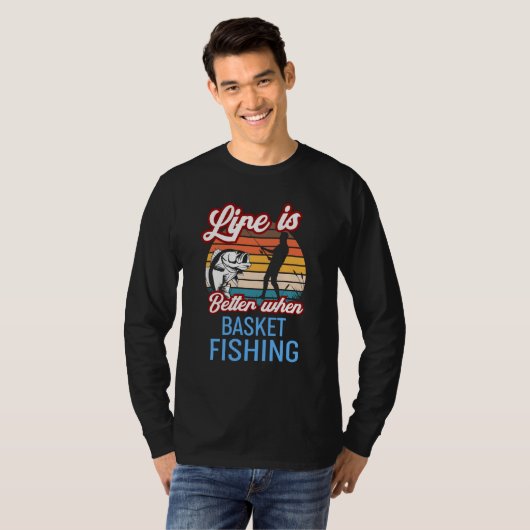 Retro Sunset Fishing When Basket Fishing Tシャツ (正面フル)