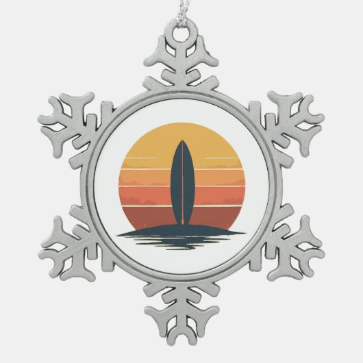 Retro Sunset Surfboard スノーフレークピューターオーナメント (正面)