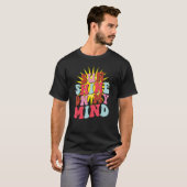 Retro Sunshine On My Mind Groovy Summer Tシャツ (正面フル)