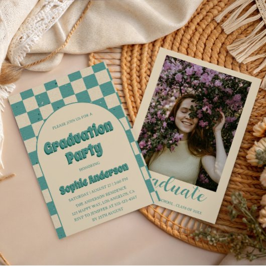 Retro Teal Checkerboard Arch Graduation Party    招待状
