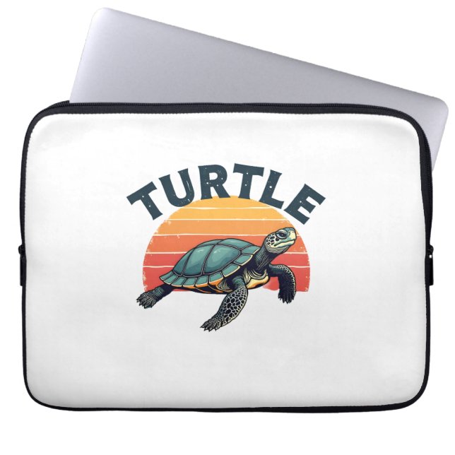 Retro Turtle T-Shirt ラップトップスリーブ (正面)