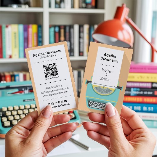 Retro Typewriter QR Code Professional Writer Blog 名刺