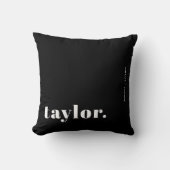 Retro Typography Black and White Personalized クッション (正面)
