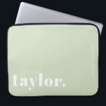 Retro Typography Mint Green Personalized ラップトップスリーブ<br><div class="desc">Make your laptop stand out with this custom laptop case featuring bold retro typography. Personalize it with your name and a short phrase to create a design that is completely your own. Choose from a range of colors to suit your style or workspace. Great for school, work, or travel, this...</div>