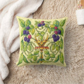 Retro Victorian Era Blackberries クッション (ブランケット)