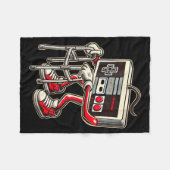 Retro Video Game Controller With Walker Funny Game フリースブランケット (正面(横))