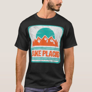 Retro Vintage Lake Placid NY USA Hiking Camping Gi Tシャツ