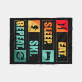 Retro vintage skiing snow  フリースブランケット (正面(横))