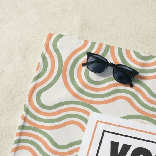Retro Wavy Abstract Pattern Custom Beach Towel ビーチタオル (インサイチュ)