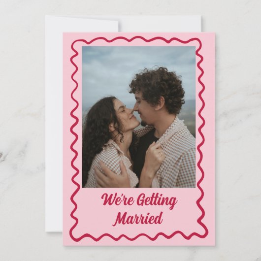 Retro Wavy Frame Red Pink Cupid Heart Wedding 招待状 (裏面)