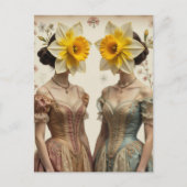 Retro Women With Daffodil Heads ポストカード (正面)