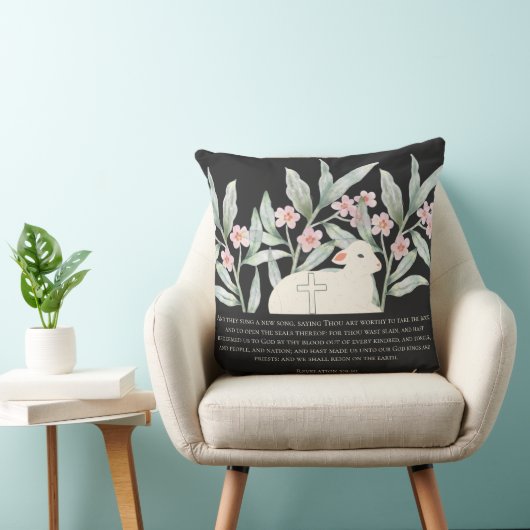 Revelation 5 Redeemed Black Square Throw Pillow クッション (椅子)