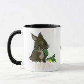 Rex bunny eats dandelion Tasse マグカップ (左)