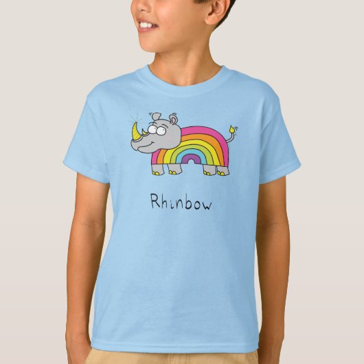 Rhinbowのサイの虹の子供の男の子のTシャツ Tシャツ (正面)