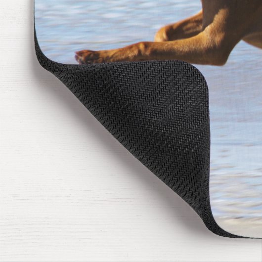 Rhodesian Ridgeback -跳躍 マウスパッド (コーナー)