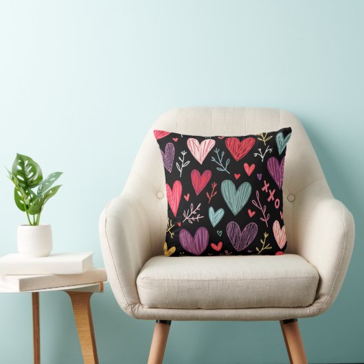 Rich Black Playful Hand-Drawn Hearts Throw Pillow クッション (椅子)