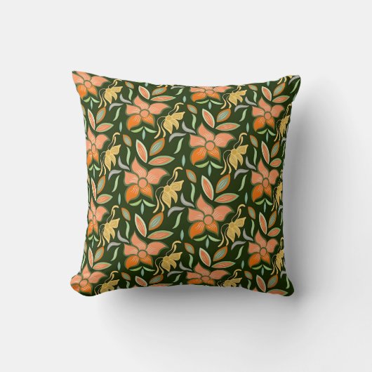 Rich Floral Pattern: Peach Flowers and Green Leave クッション (正面)