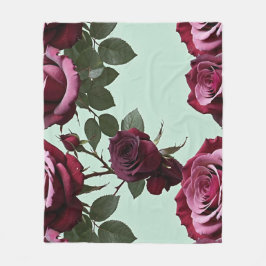 Rich Purple And Deep Red Roses On A Mint Green フリースブランケット