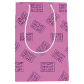 RICKおよびMORTY™ |アプリを開発しない ミディアムペーパーバッグ (正面)