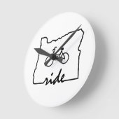 Ride Oregon (サイクリング) ラウンド壁時計 (傾斜)