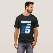 Riding Into 5 Year Old 5th Dirt Bike Birthday Part Tシャツ (正面フル)