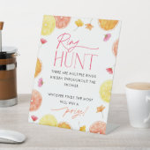 Ring Hunt Sign Bridal Shower Game Main Squeeze 台座サイン (インサイチュ)