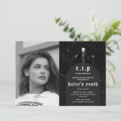 RIP 20代20代おもしろい葬儀30歳の誕生日の写真 招待状 (スタンド正面)