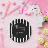 RIP Halloween Black and White Stripe Party ペーパープレート (パーティー)