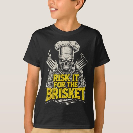 Risk It For The Brisket Funny Bbq Lovers Grill Smo Tシャツ (正面)
