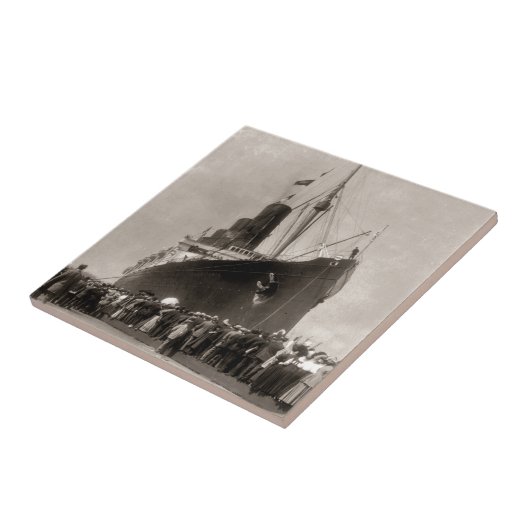 RMSのルシタニアはニューヨークシティ1907年着きます タイル (側面)