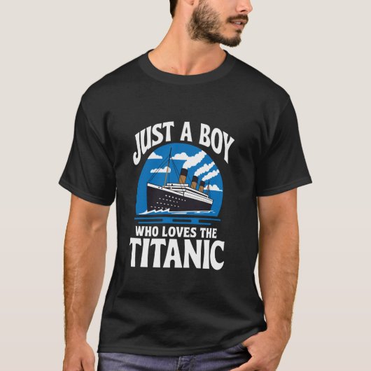 RMSタイタニックに夢中の少年 Tシャツ (正面)