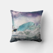 RMSタイタニック絵画と氷山の枕 クッション (裏面)