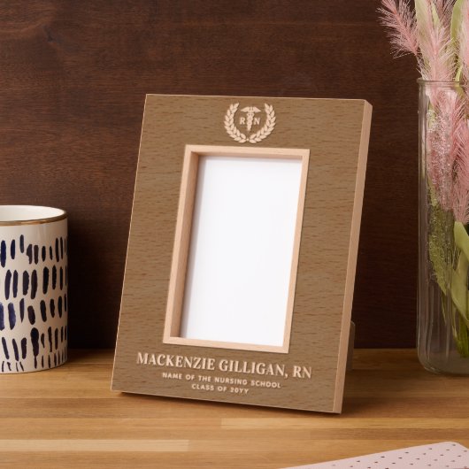 RNパーソナライズされた看護学校卒業ギフト レーザー彫刻フレーム (左)