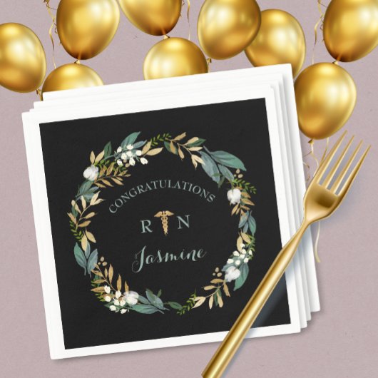RN卒業の緑のリース+金ゴールドカドゥセウス スタンダードカクテルナプキン